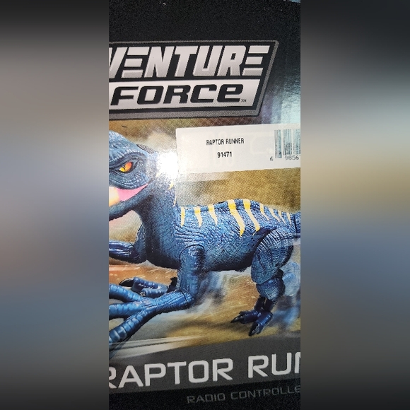ADVENTURE FORCE NWT RAPTOR RUNNER. DINOSAUR REMOTE CONTROL TOY - Picture 3 of 5